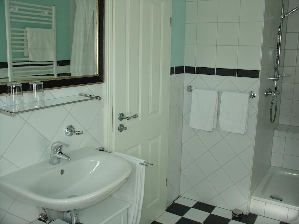 Мини-отель Gaestehaus No. 3 Зиммерн